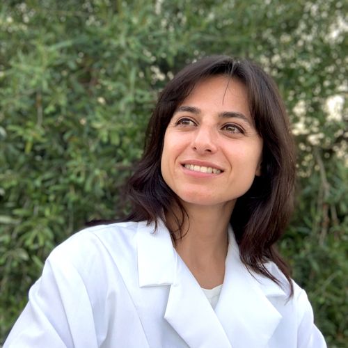 Dr. María Mateos