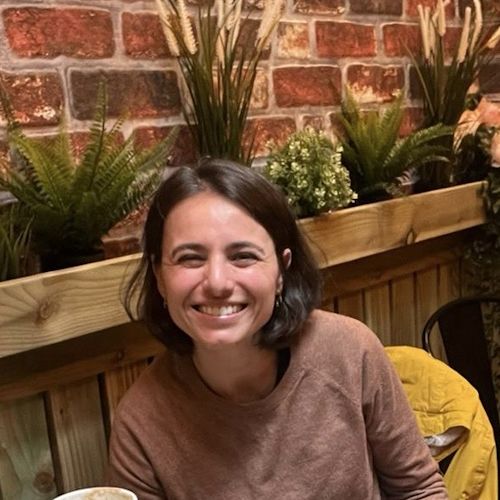 María Mateos at a restaurant